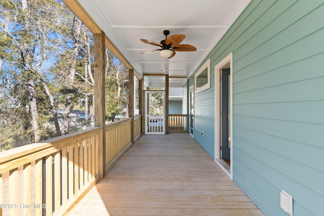 deck with ceiling fan