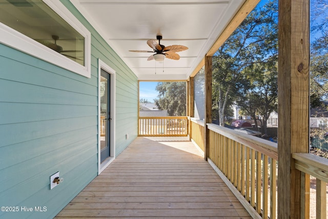 deck with ceiling fan