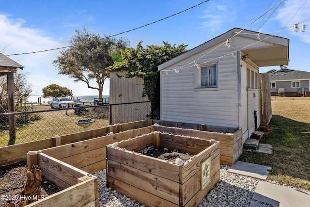 exterior space featuring an outbuilding