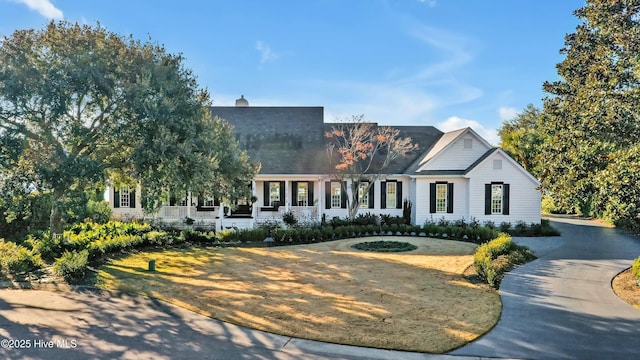 view of front of home featuring a porch