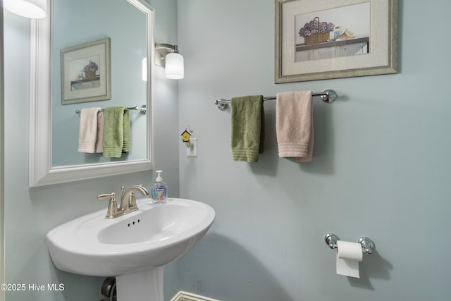 bathroom with sink