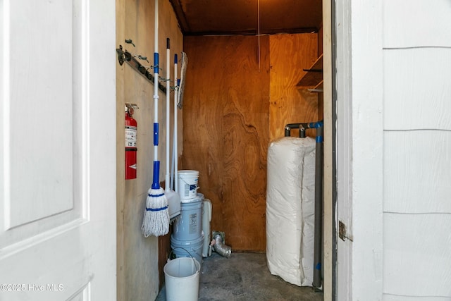 bathroom with concrete floors