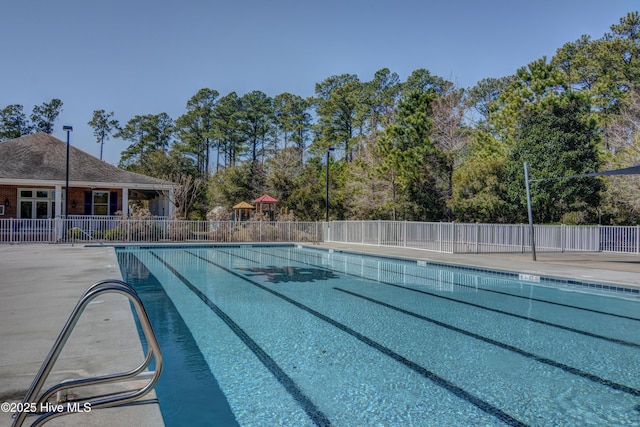 view of swimming pool