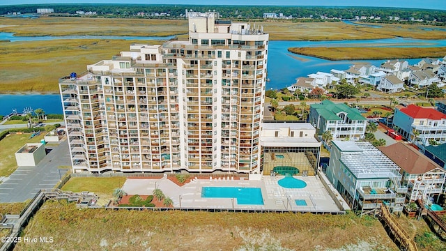 bird's eye view with a water view