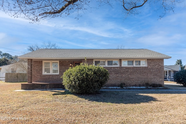 view of front of house with a front yard