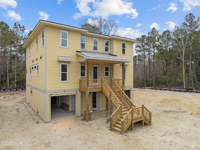 view of front facade featuring a garage