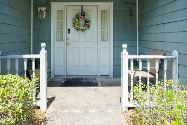 view of property entrance