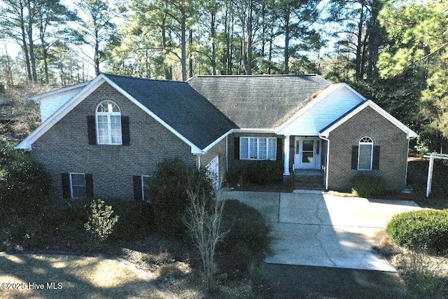 view of front of property