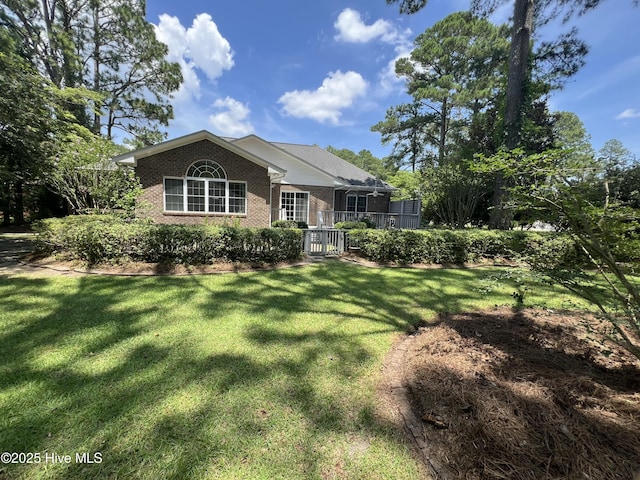 6104 Falcon Dr, New Bern, NC 28560 - single story home with brick siding