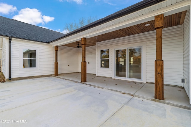 view of patio with ceiling fan