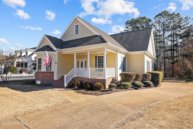 view of front of house with a porch