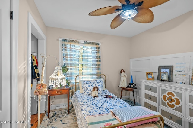 bedroom with ceiling fan