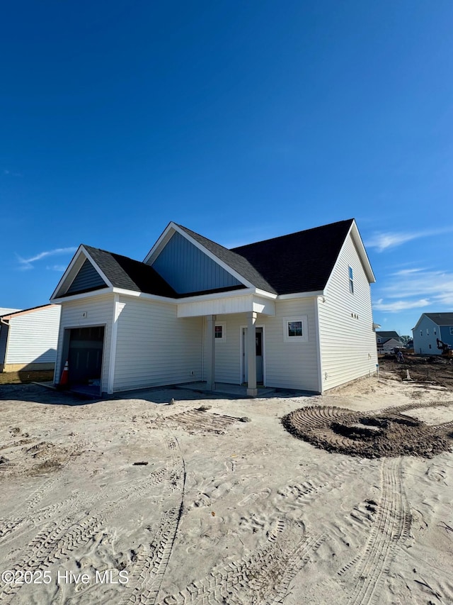 view of front of house featuring a garage