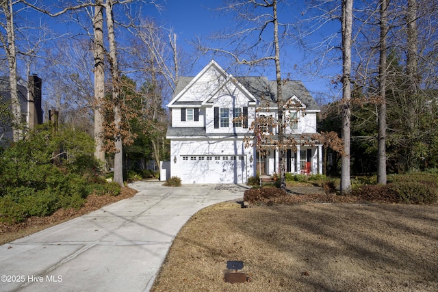 view of front property featuring a garage