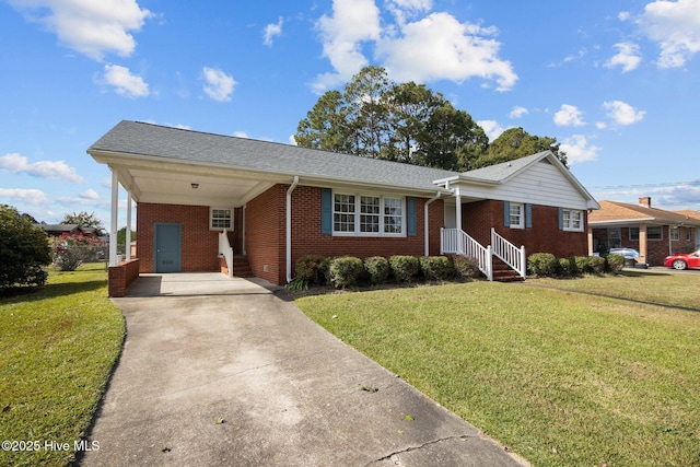 ranch-style home featuring a carport and a front lawn