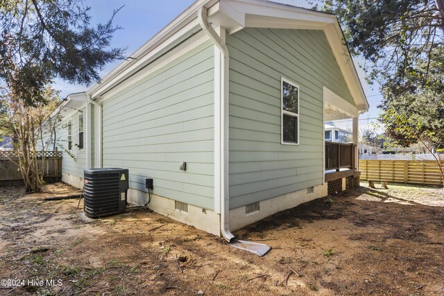 doorway to property featuring a deck