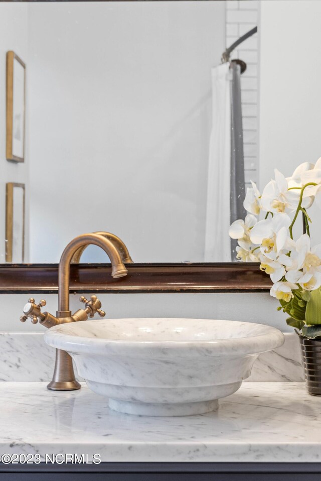 room details with vanity