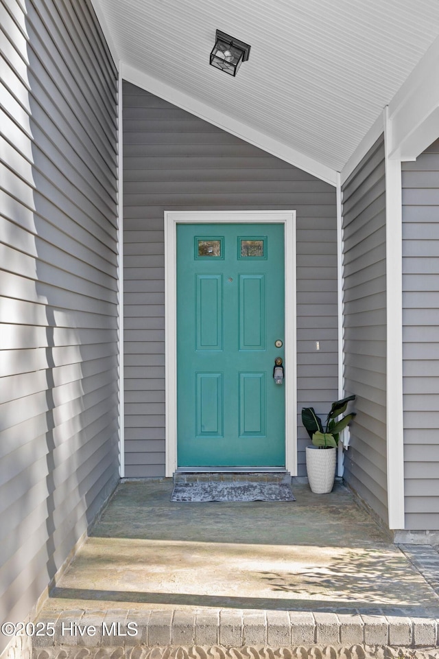 view of property entrance