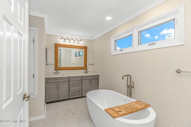 spare room with ceiling fan, light hardwood / wood-style flooring, and ornamental molding