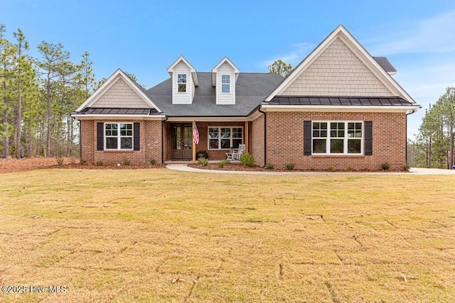 view of front of property with a front yard