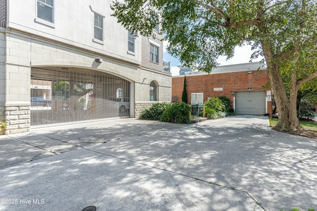 view of front of home featuring a garage