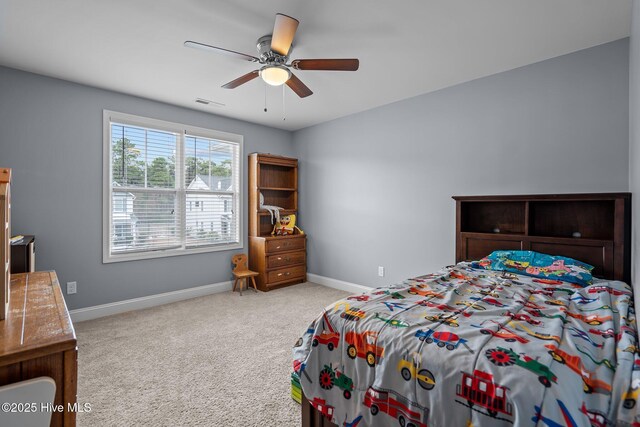 bedroom with carpet flooring