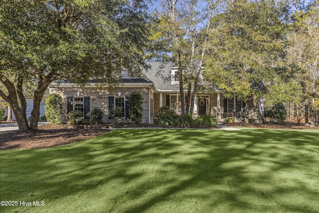 view of front of property with a front yard