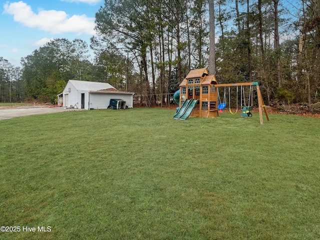 view of jungle gym featuring a yard