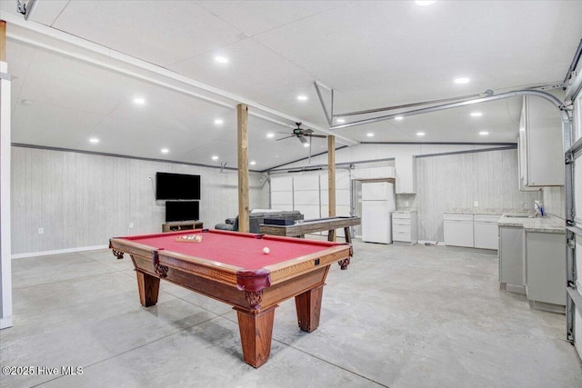 playroom featuring ceiling fan, sink, pool table, and lofted ceiling