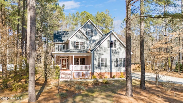 view of front of property featuring a porch