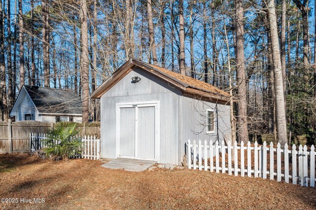 view of outbuilding