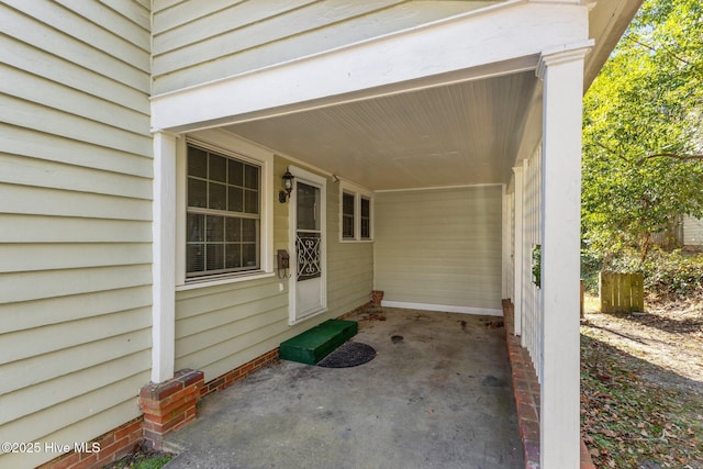 view of property entrance