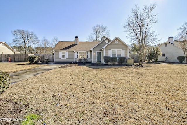 ranch-style house with a front yard