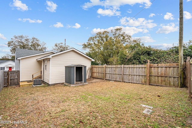 exterior space featuring a storage shed