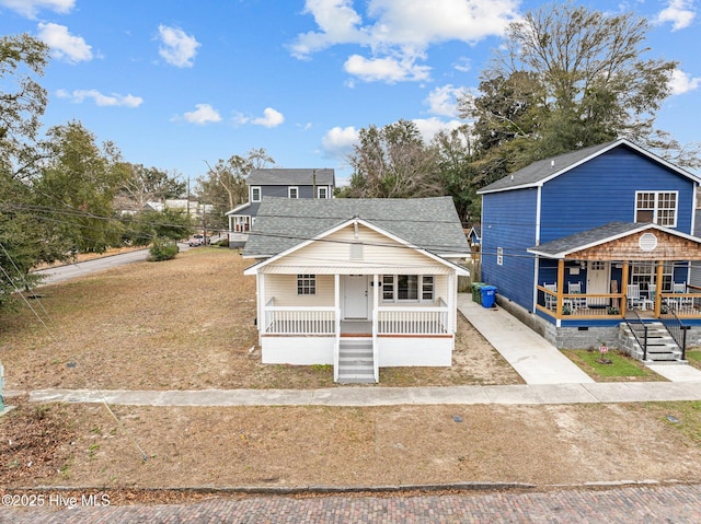 view of front facade featuring covered porch