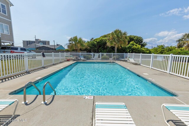 107 Beachwood Dr Unit A2, Atlantic Beach, NC 28512 - community pool with a patio