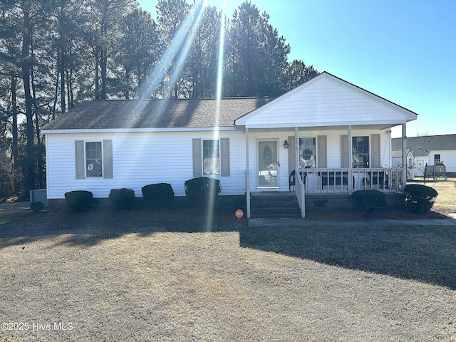 view of front of property with covered porch