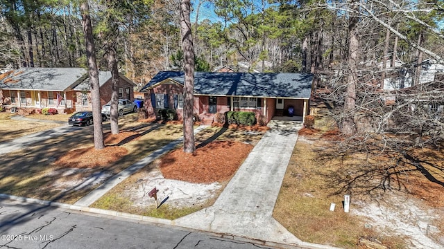 view of front of house with covered porch