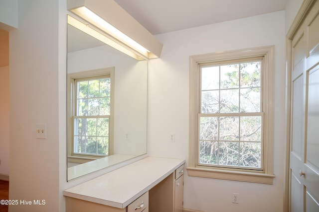 mudroom featuring built in desk