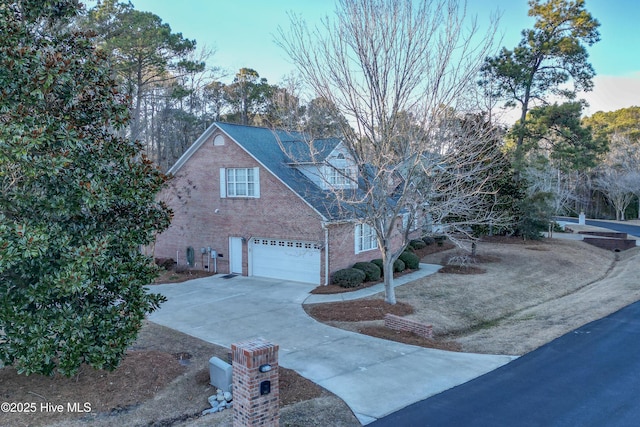 view of front facade with a garage