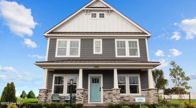 craftsman-style house with covered porch