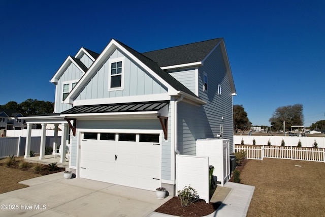 view of front of house featuring a garage