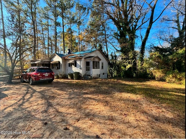 view of front of property