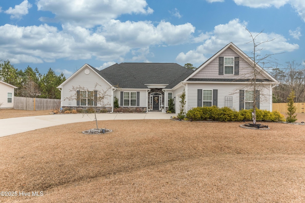 view of front of property with a front lawn