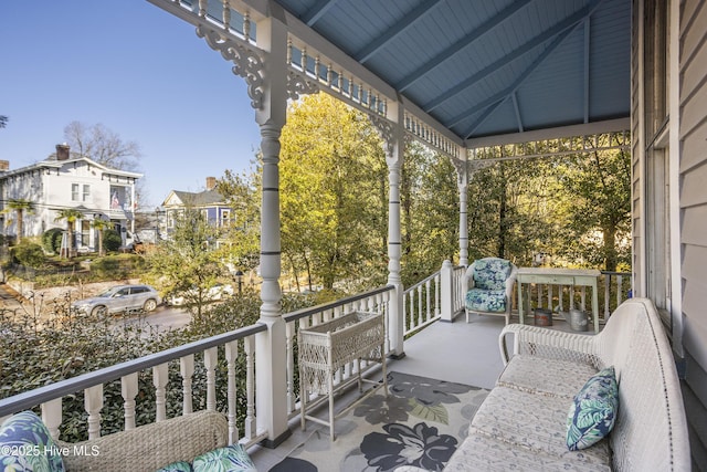 balcony featuring covered porch