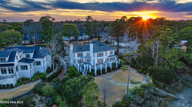 view of aerial view at dusk