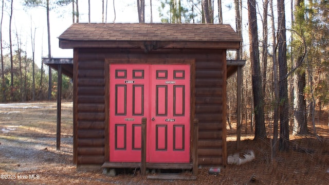 view of outdoor structure