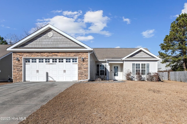 view of front facade featuring a garage and a front lawn