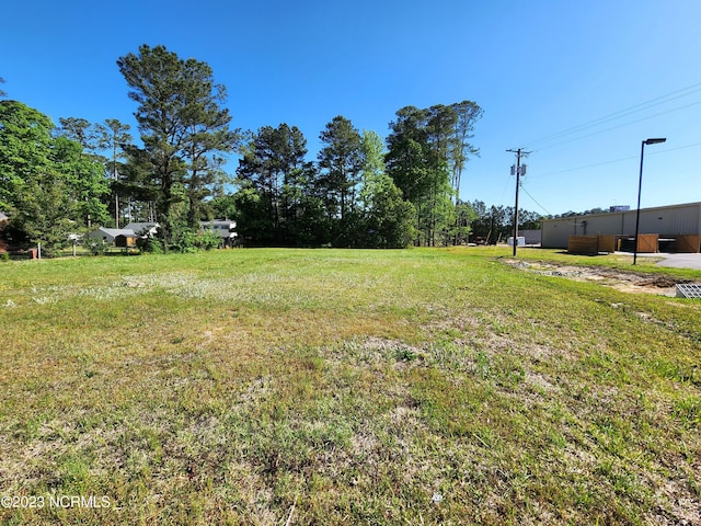 Listing photo 2 for 1217 Charles St Unit H, Windsor NC 27983