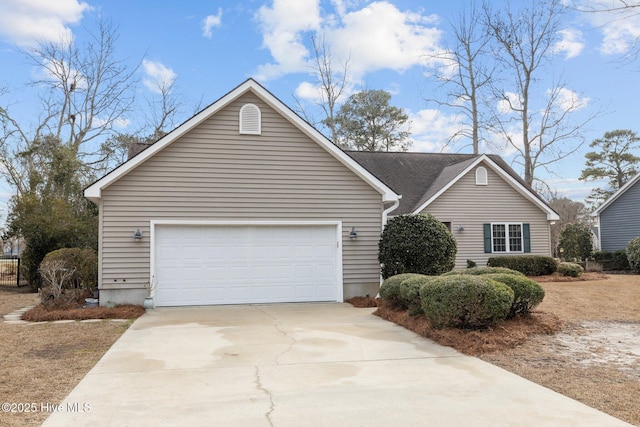 view of front facade with a garage